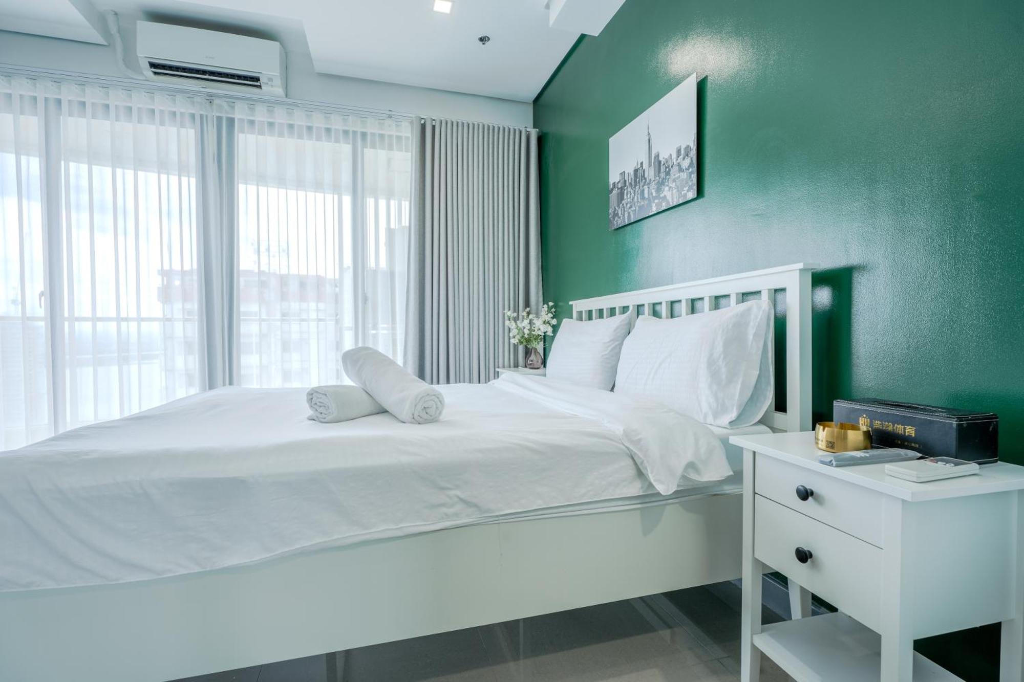 Sapphire Seaview Park Near Okada, Solaire, Moa, Naia Airport *